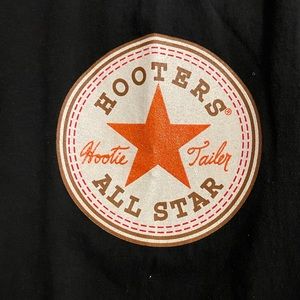 Hooters Allstar Hootie Tailer T-shirt.